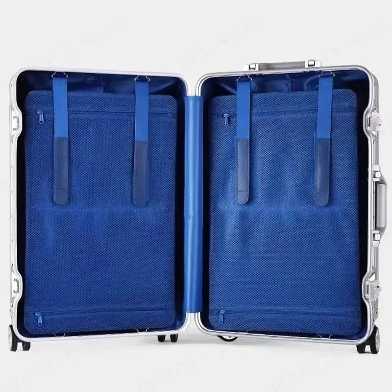 Détail de la serrure TSA de la valise en aluminium