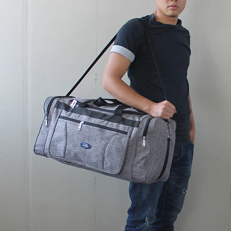 Compartiment principal ouvert du sac de sport
