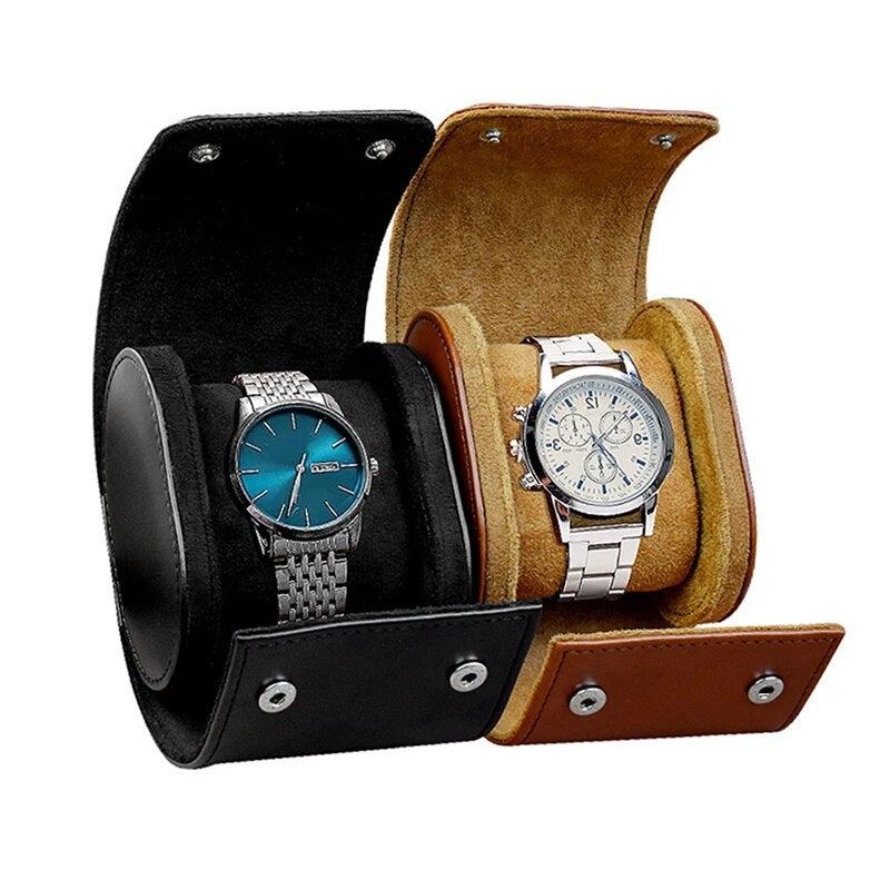 Coque rigide de protection pour montre de voyage