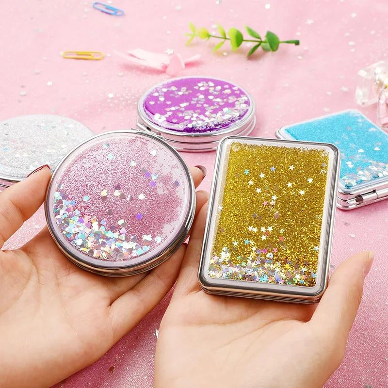 Miroir de poche à paillettes ouvert