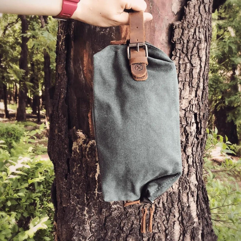 Détail de la fermeture zippée de la trousse