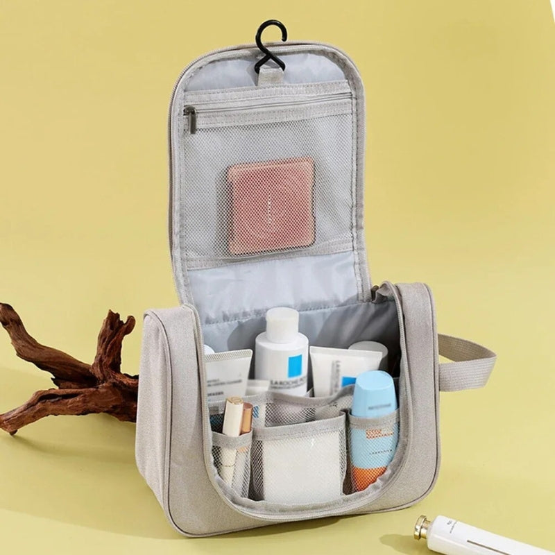 Trousse de toilette repliée en format compact