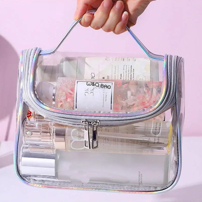Trousse de toilette ouverte montrant les compartiments