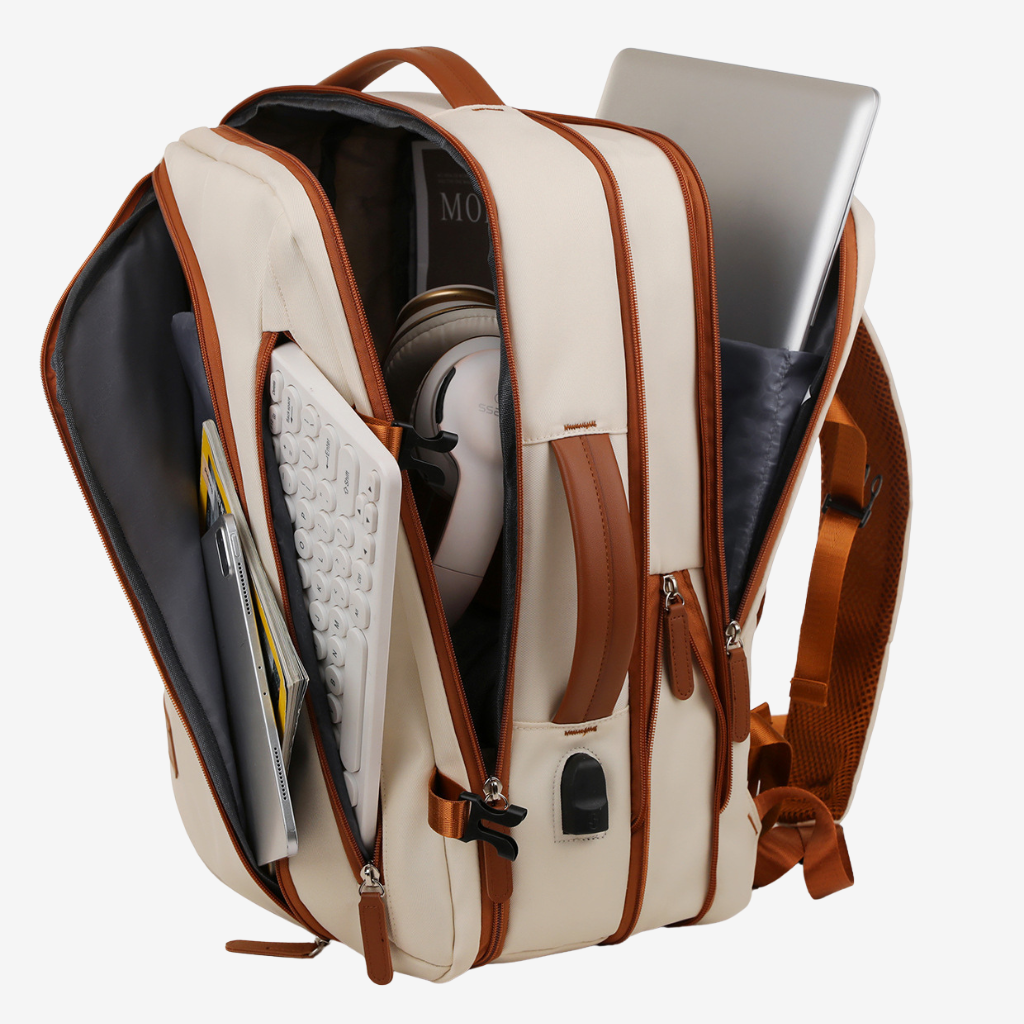 Détail des poches du sac à dos cabine