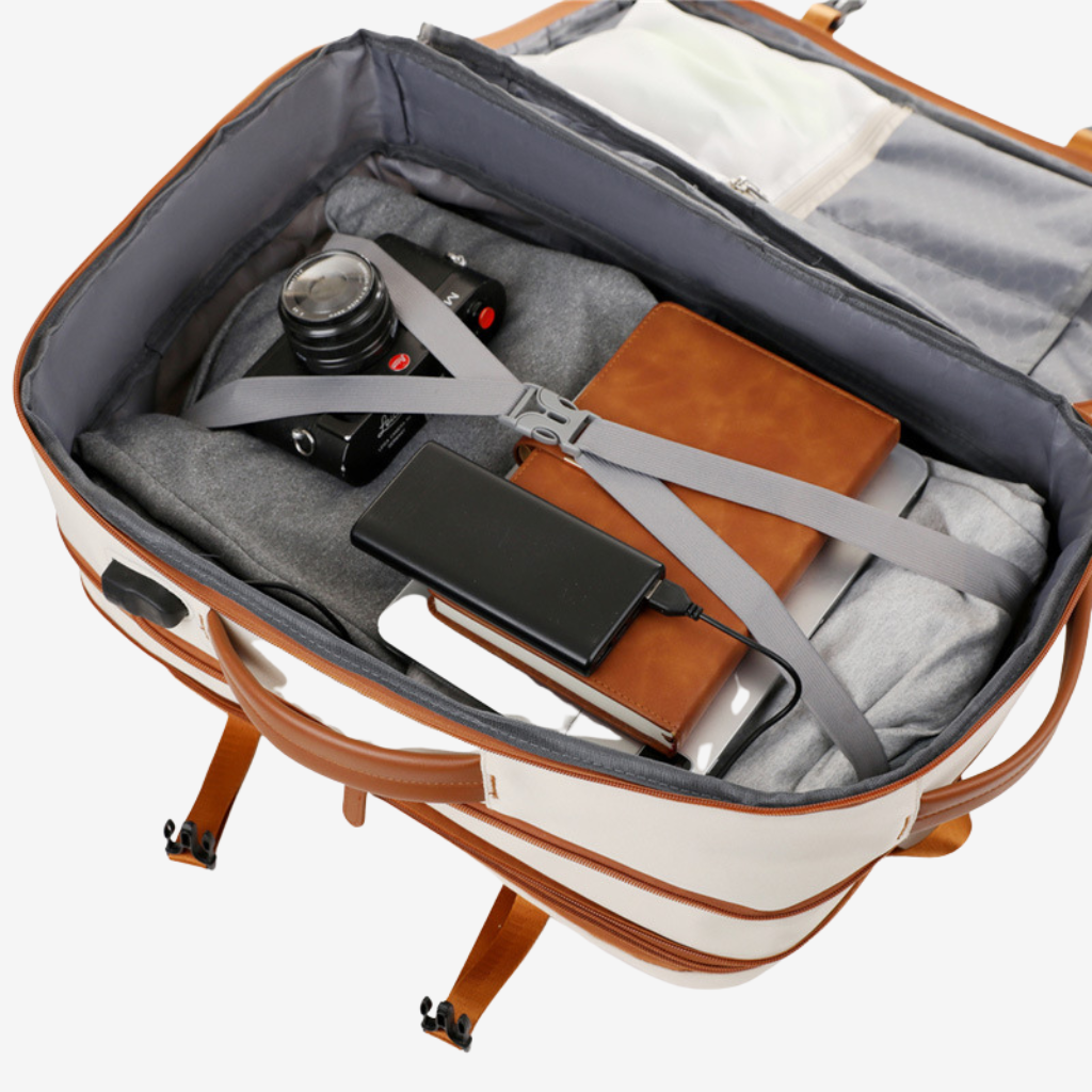 Compartiments intérieurs du sac à dos cabine