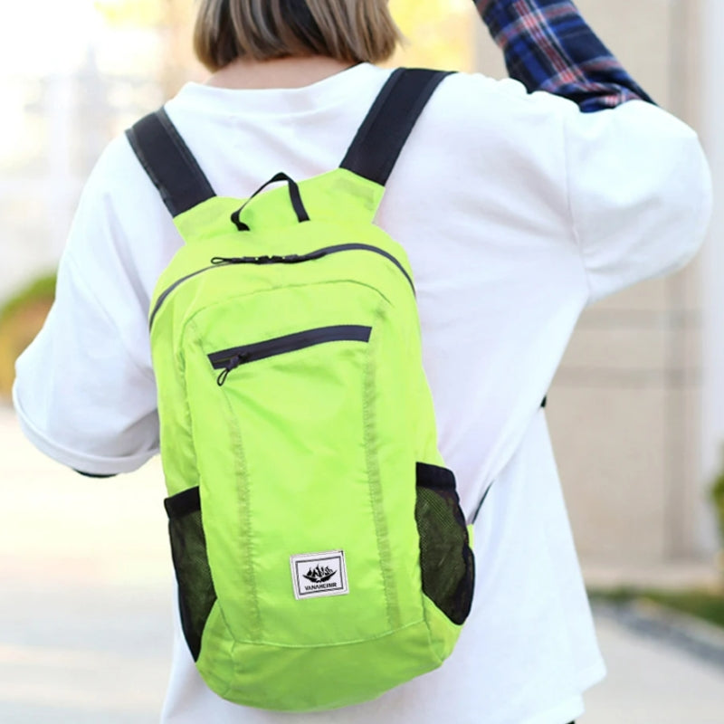 Sac à dos de randonnée dans plusieurs coloris