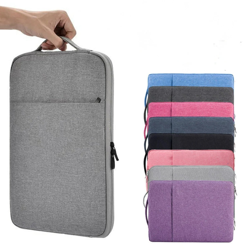 Escale — Pochette Ordinateur Portable Matelassée en situation de voyage