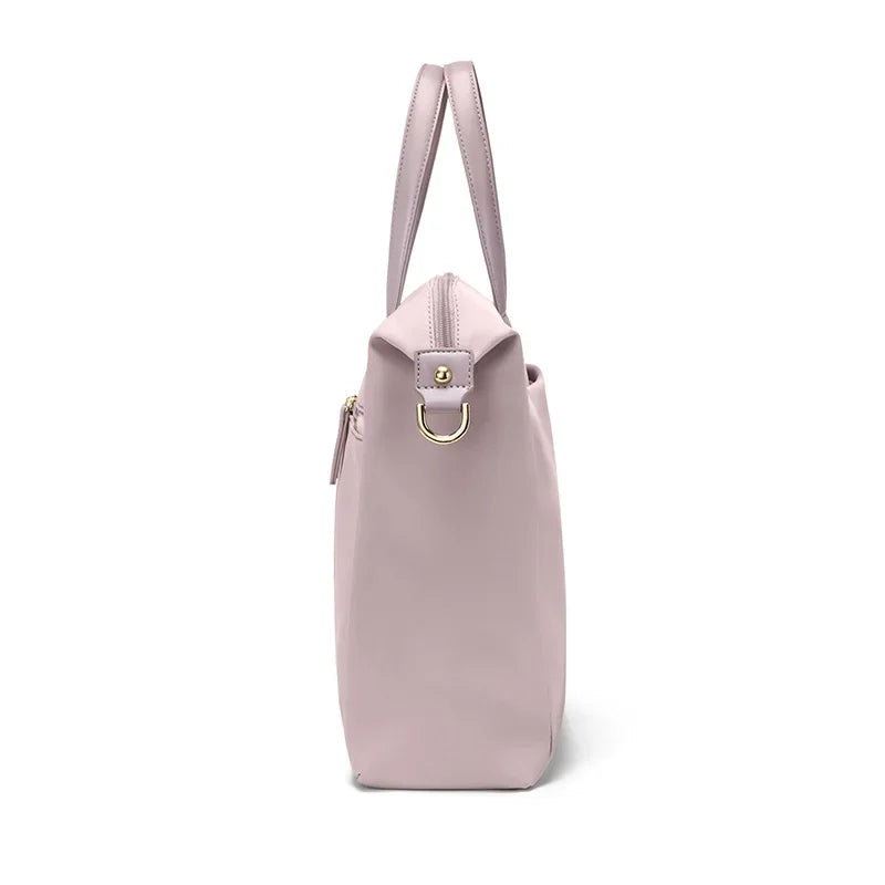 Poches intérieures du sac à main professionnel