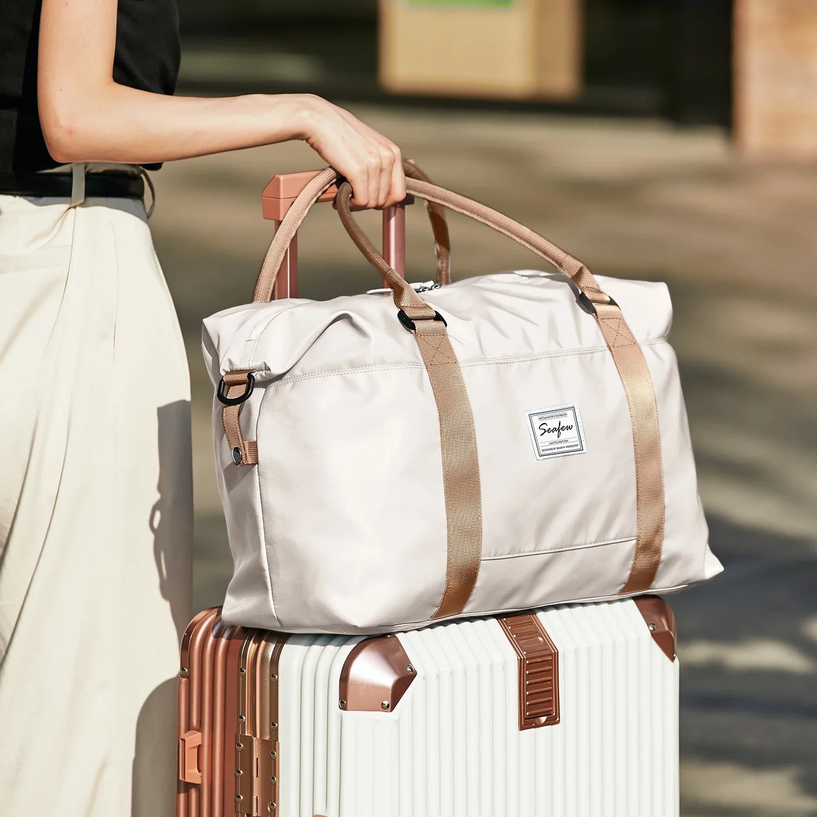 Poches extérieures du sac format bagage à main