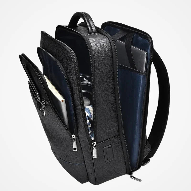 Sac à dos en cuir PU noir posé sur une chaise
