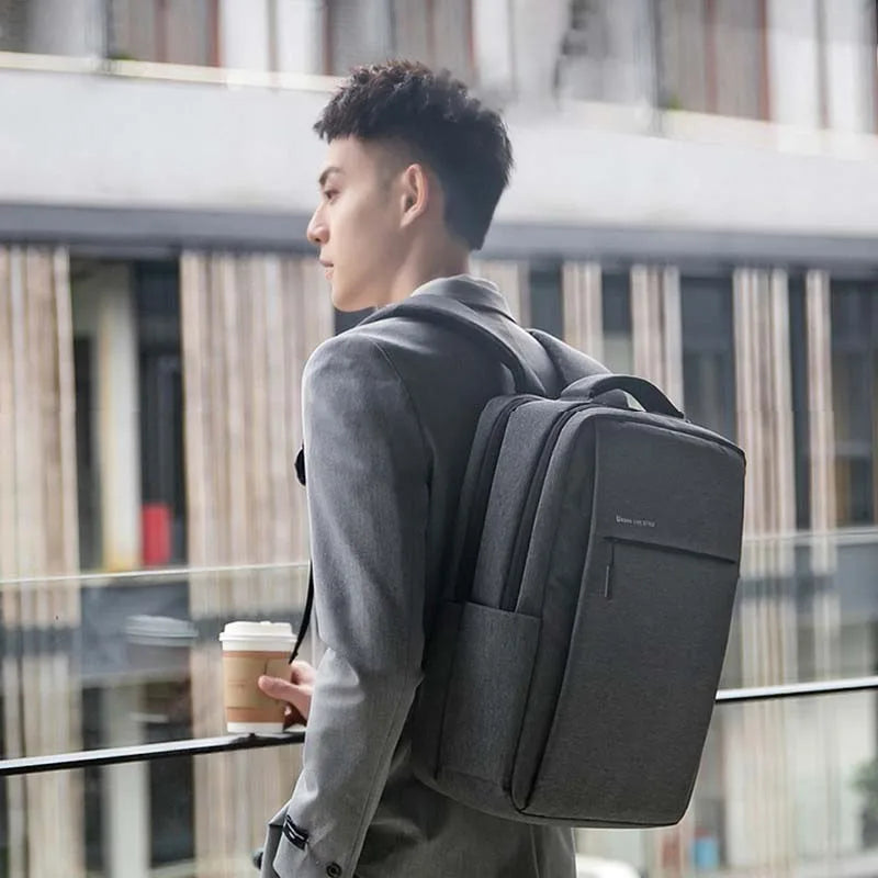 Poches et rangements intérieurs du sac à dos