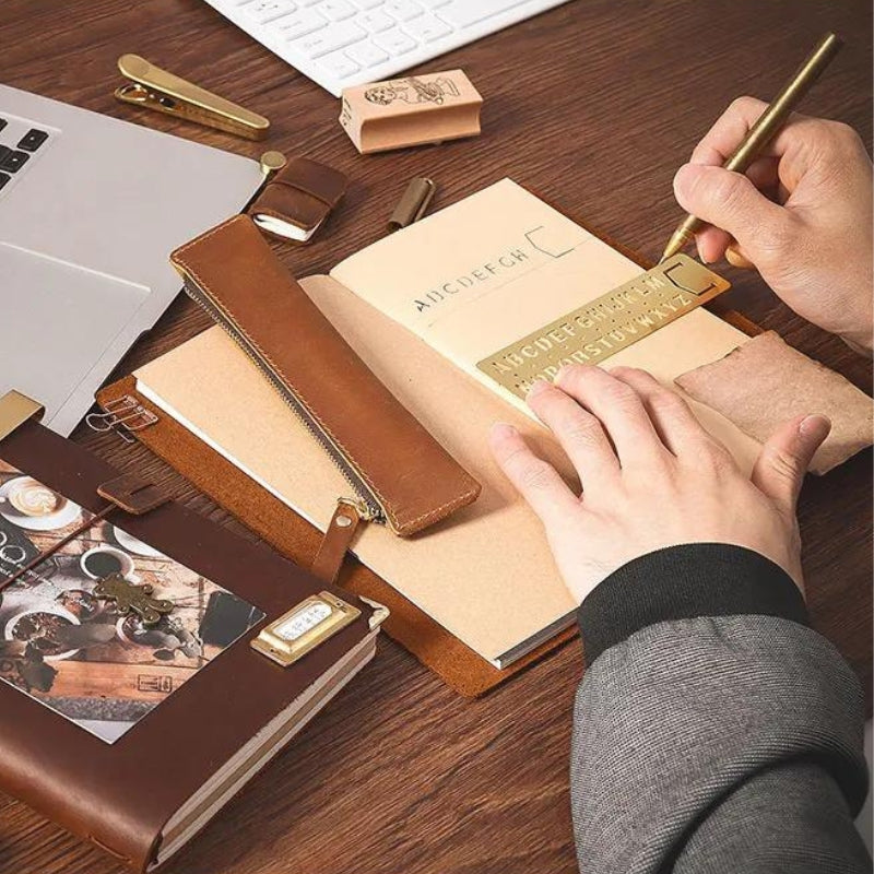 Carnet de voyage en cuir dans plusieurs coloris