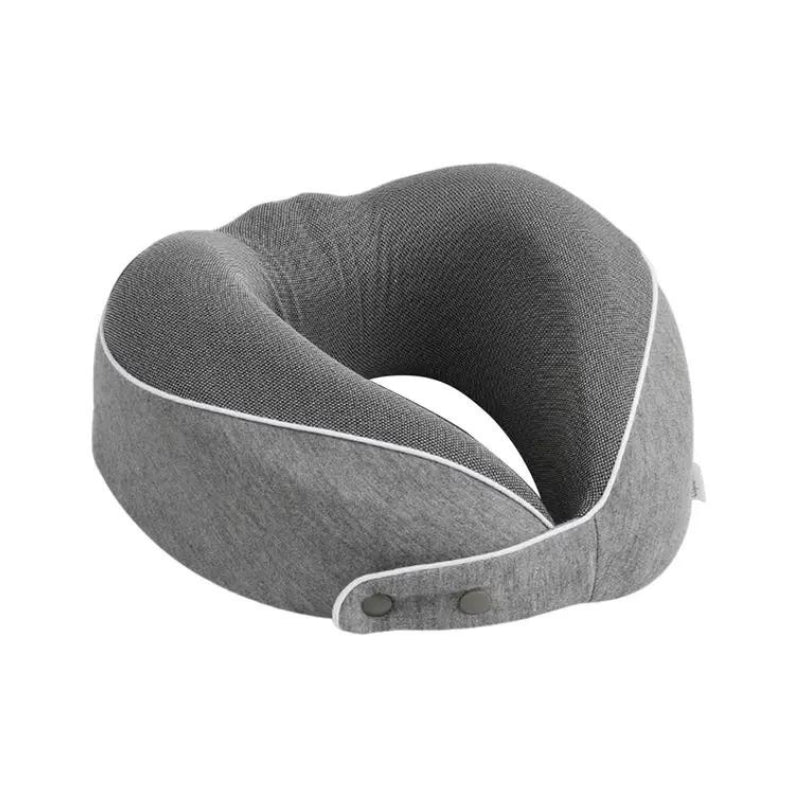 Coussin de voyage plié en format compact
