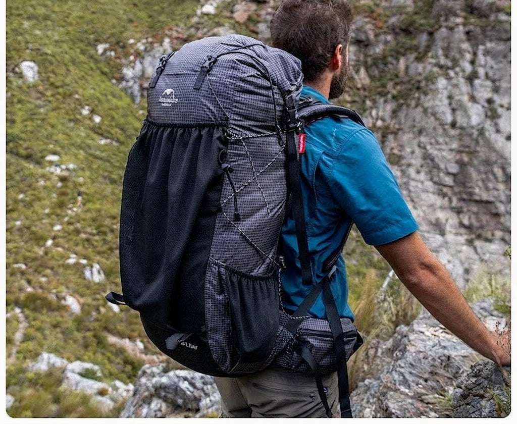 Sac à dos de randonnée porté en montagne