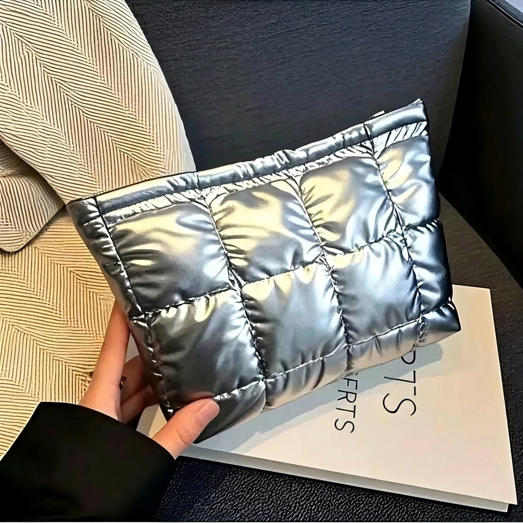 Trousse de toilette grande capacité en situation de voyage