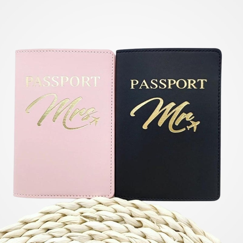Étui passeport rose avec passeport inséré