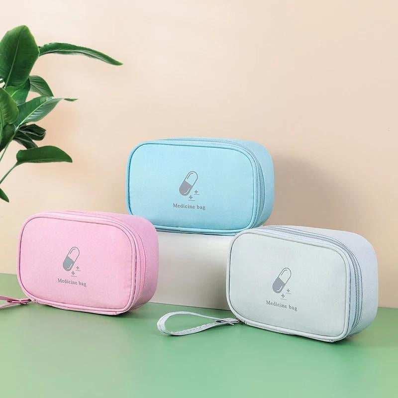 Fermeture zippée de la trousse de premiers soins