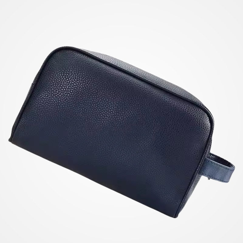 Trousse de voyage ouverte avec accessoires